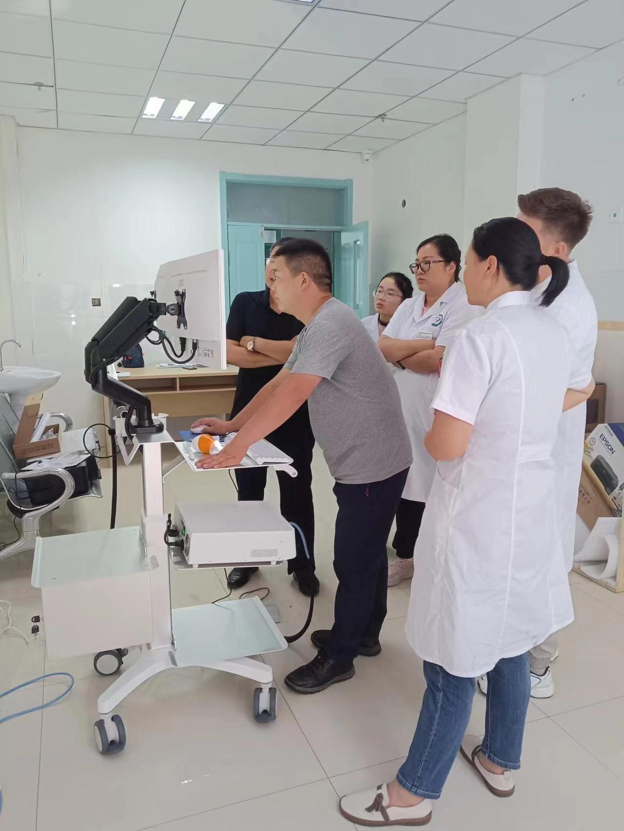 【大豆医疗】新疆维吾尔自治区博尔塔拉蒙古自治州博乐市某医院电子直乙肠镜检查系统DD-600型装机培训